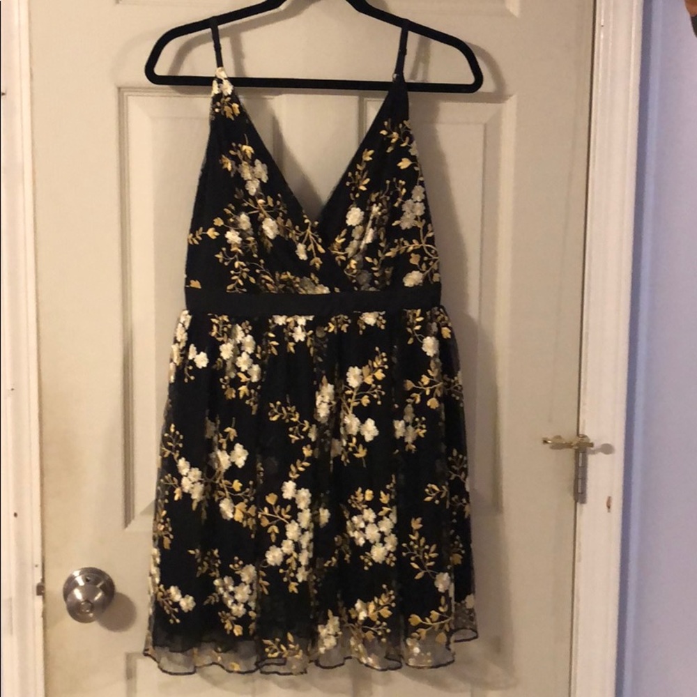 Gold and white flower dress